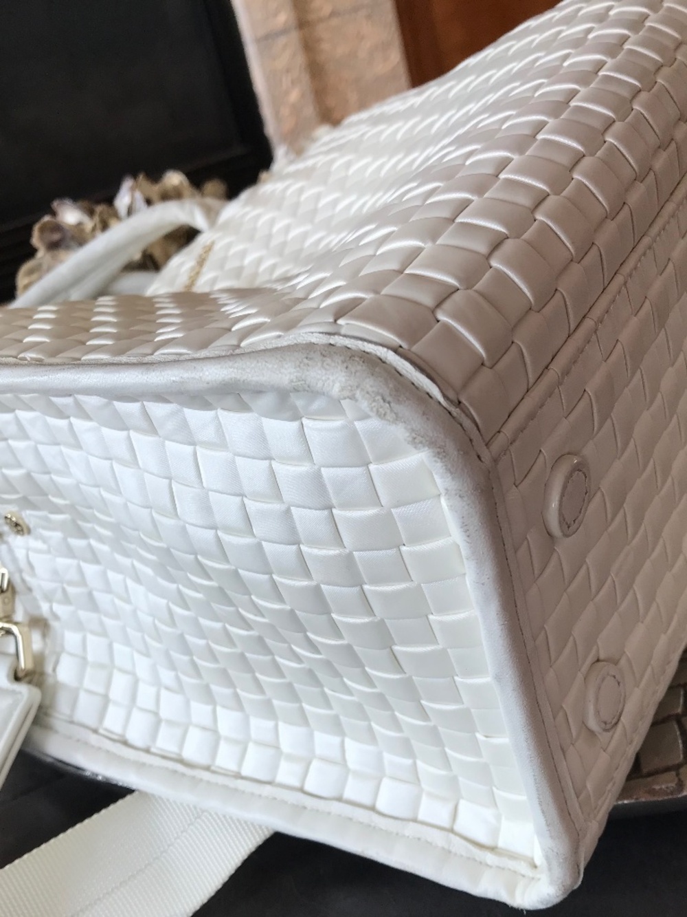MZ WALLACE CREAM MEDIUM BOX TOTE - Picture 2 of 16